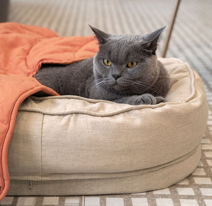 Rynx | Leaf-shaped Dog Blanket With Donut Dog Bed Luxury Dog Gifts