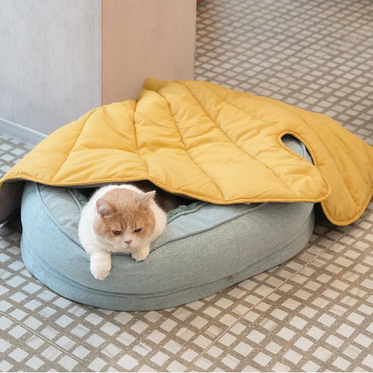Rynx | Leaf-shaped Dog Blanket With Donut Dog Bed Luxury Dog Gifts