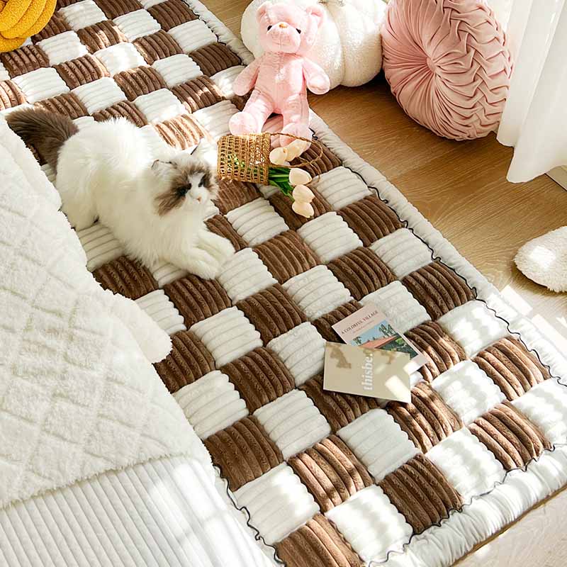 Rynx | Comfortable Sofa Cover - GardenGuard
