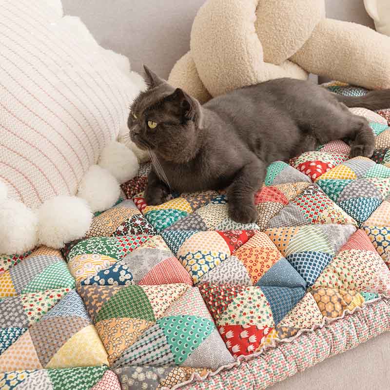 Rynx | Comfortable Sofa Cover - GardenGuard