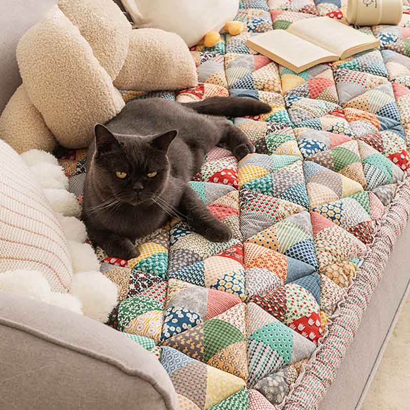 Rynx | Comfortable Sofa Cover - GardenGuard