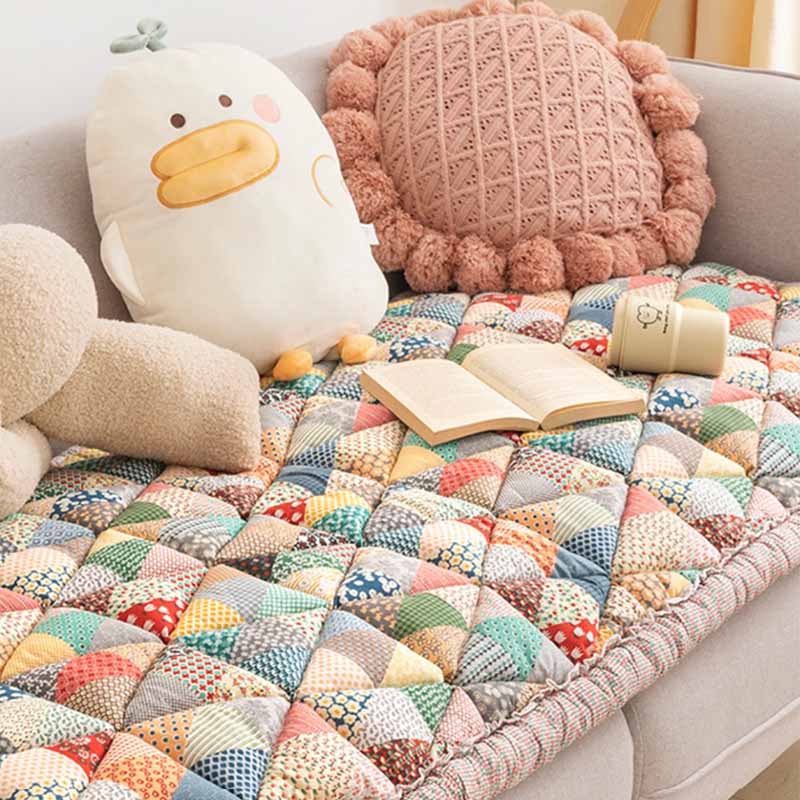 Rynx | Comfortable Sofa Cover - GardenGuard
