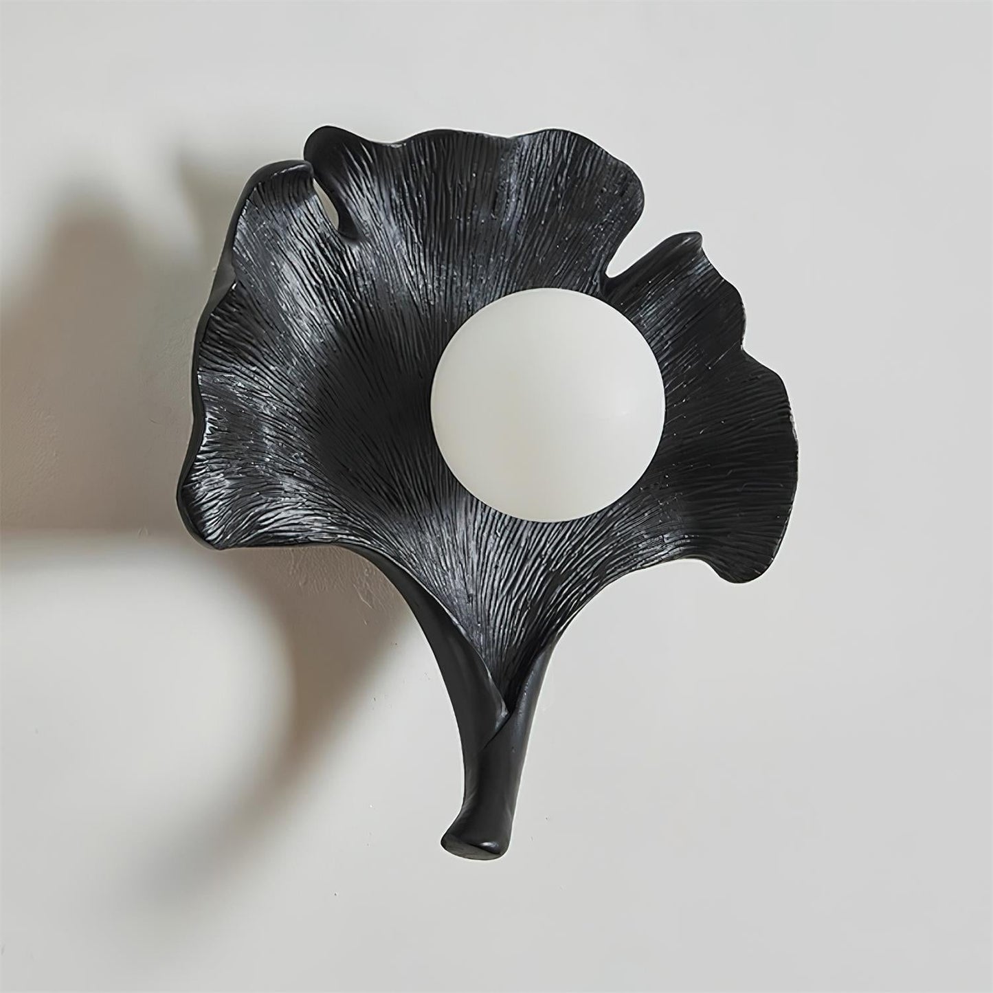 Rynx | Ginkgo Leaf Wall Lamp