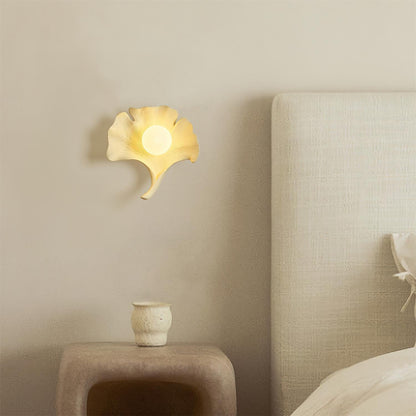 Rynx | Ginkgo Leaf Wall Lamp