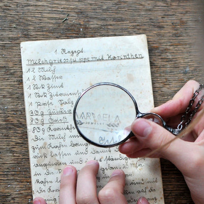 Rynx | Magnifying necklace