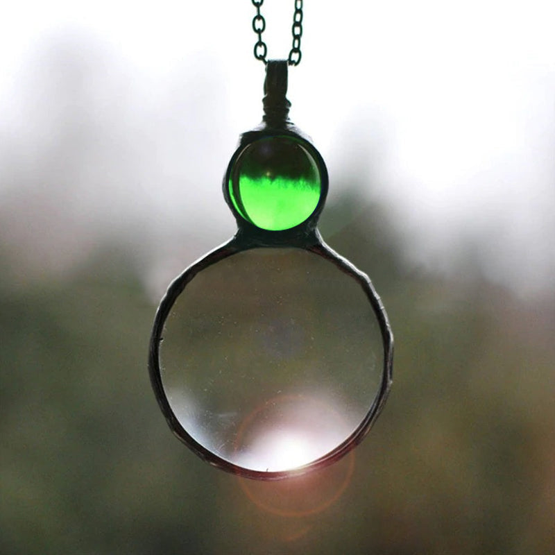 Rynx | Magnifying necklace