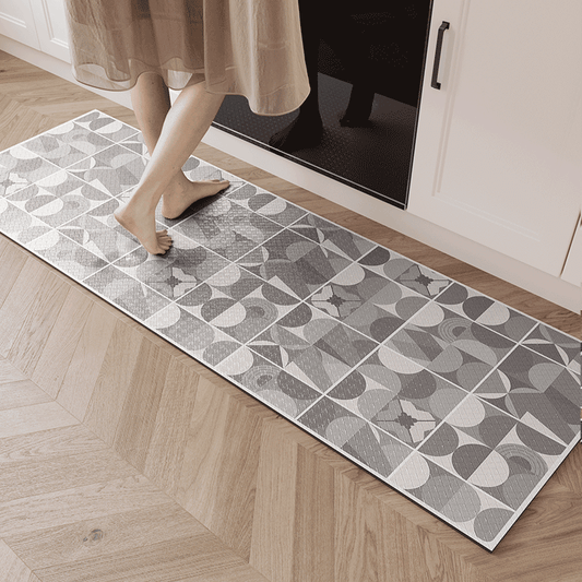 Rynx | Gray Morocco-pattern kitchen rug