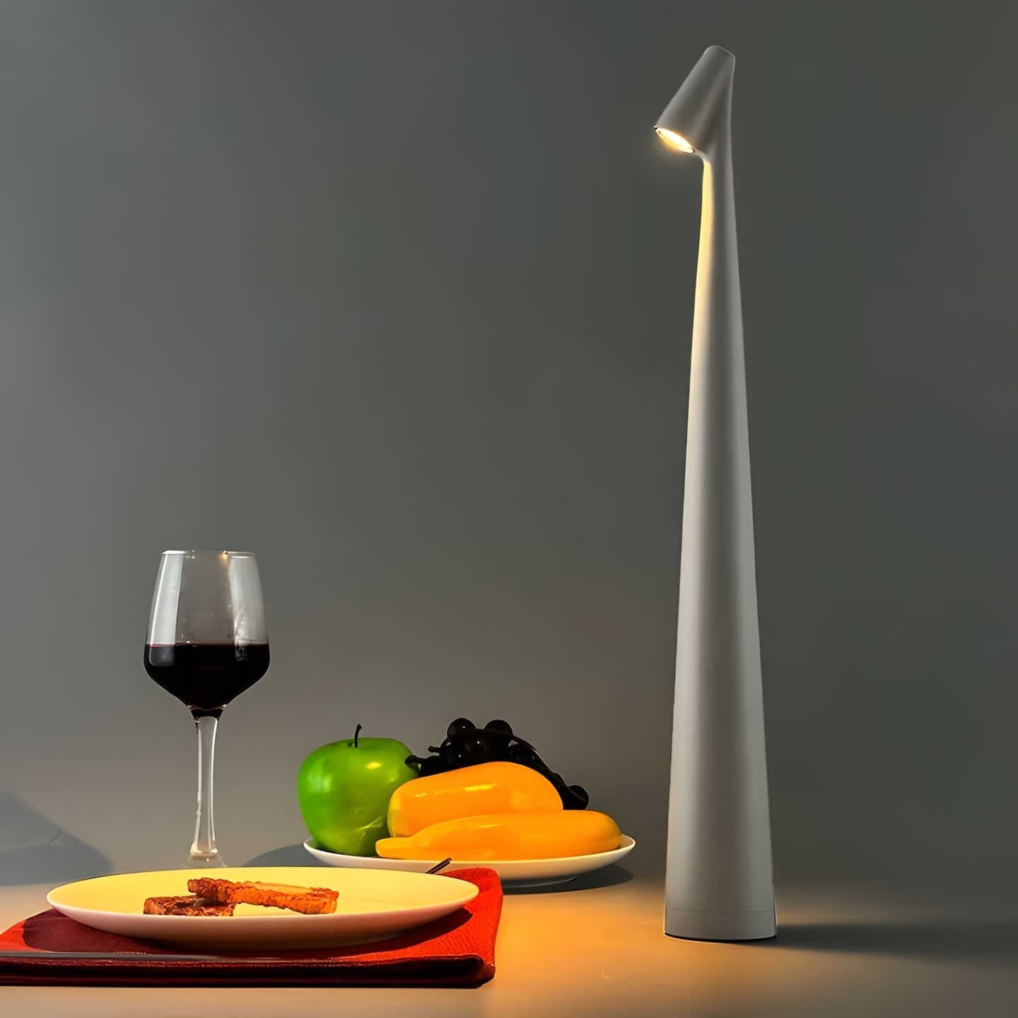 Rynx | LunaSlim Elegant Table Lamp with Wireless Functionality