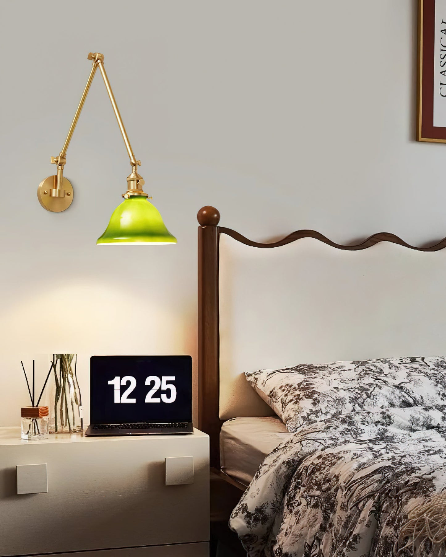 Rynx | Green Bell Wall Lamp
