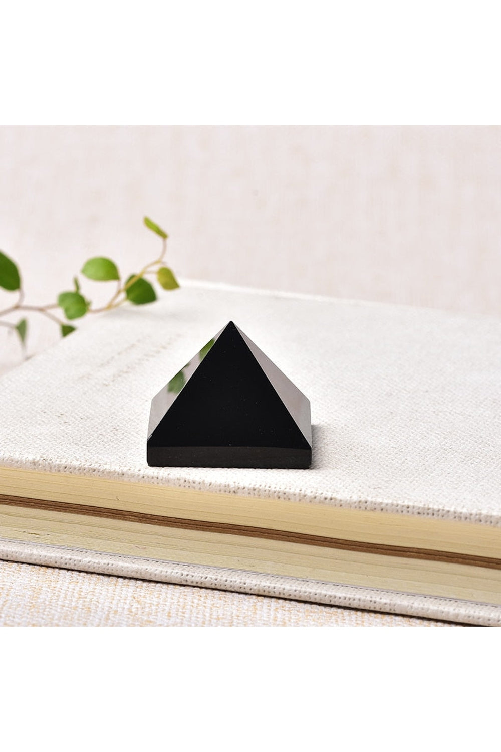 Rynx | Healing Crystal Pyramid