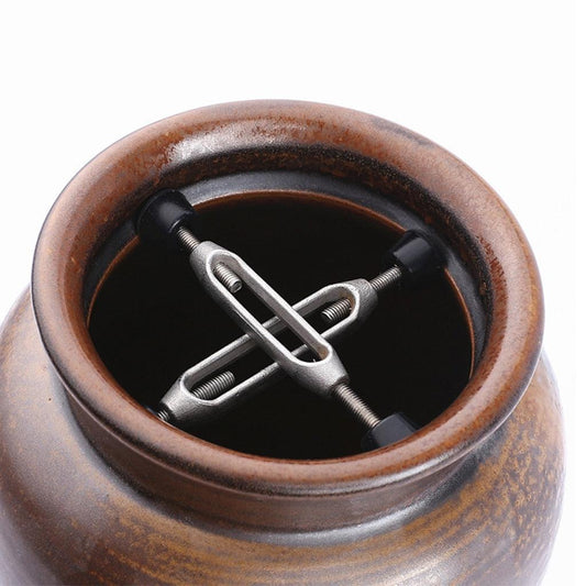 Rynx | Innovative adjustable Ikebana tool for artistic flower arrangements