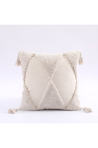 Rynx | tufted cushion cover