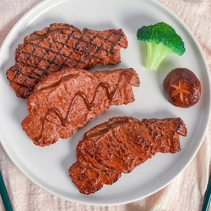 Rynx | Realistic Miniature Steak Replica for Dollhouses – Perfect Fake Food Props for Creative Play and Photography