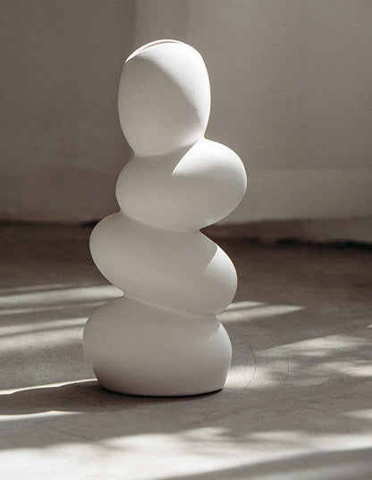 Rynx | Minimalist Porcelain Vase
