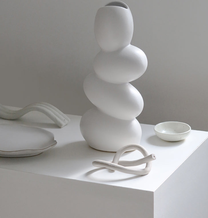 Rynx | Minimalist Porcelain Vase