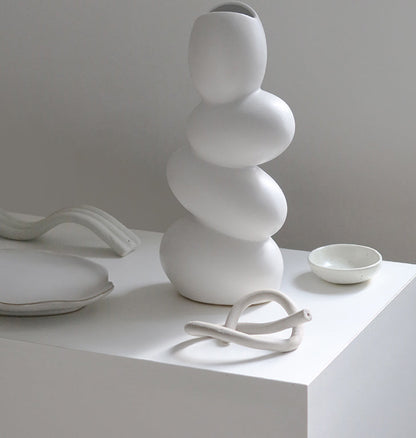 Rynx | Minimalist Porcelain Vase