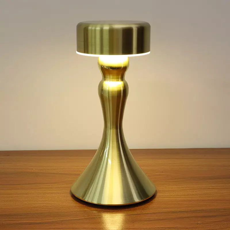 Rynx | Luxury Wireless Table Lamp with Gold Finish