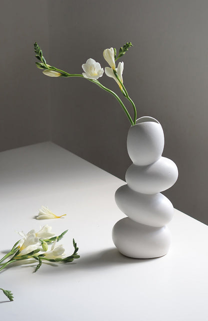 Rynx | Minimalist Porcelain Vase