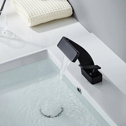 Rynx | AquaArc Modern Kitchen Faucet