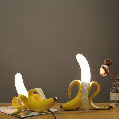 Rynx | Chiquita Charm - Playful table lamp with banana and USB connection | Perfect addition to any home or office