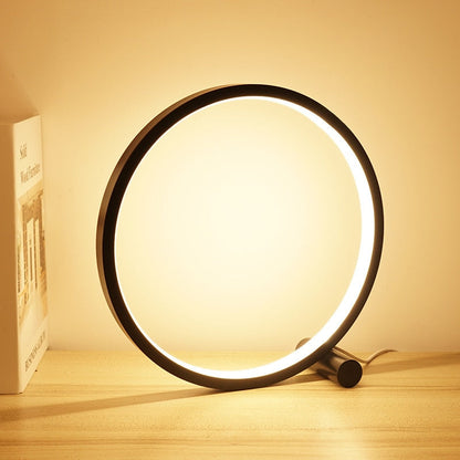 Rynx | Astro - Modern table lamp with practical touch function
