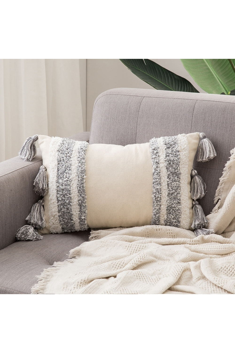 Rynx | tufted cushion cover