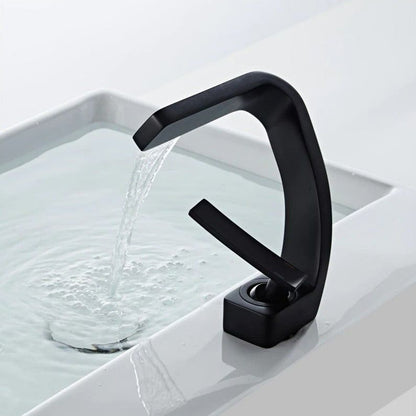 Rynx | AquaArc Modern Kitchen Faucet