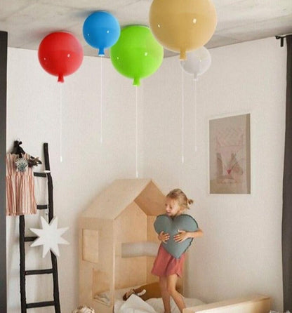 Rynx | Forever Balloon Ceiling Lamp