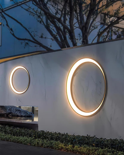 Rynx | Half Moon Outdoor Wall Lamp