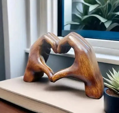 Rynx | Handcrafted heart sculpture with modern wood grain