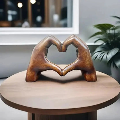 Rynx | Handcrafted heart sculpture with modern wood grain