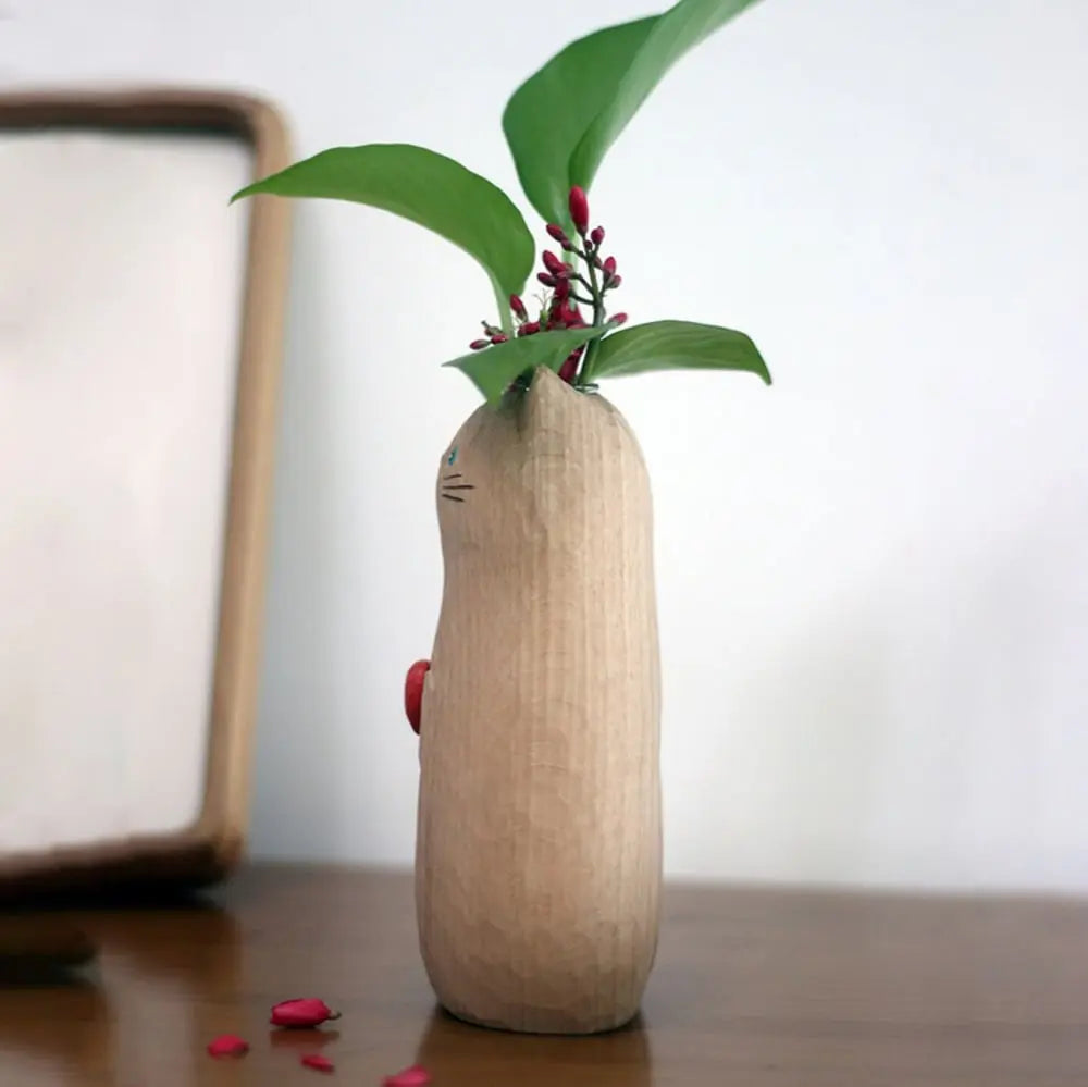 Rynx | Handmade cat vase made of wood – Unique & Eco-friendly decor