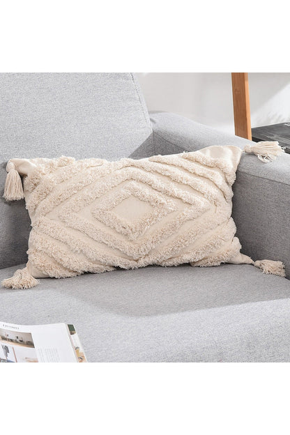 Rynx | tufted cushion cover