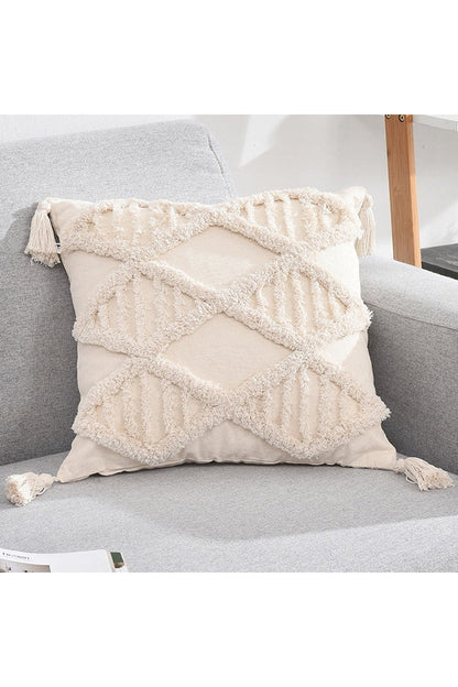 Rynx | tufted cushion cover