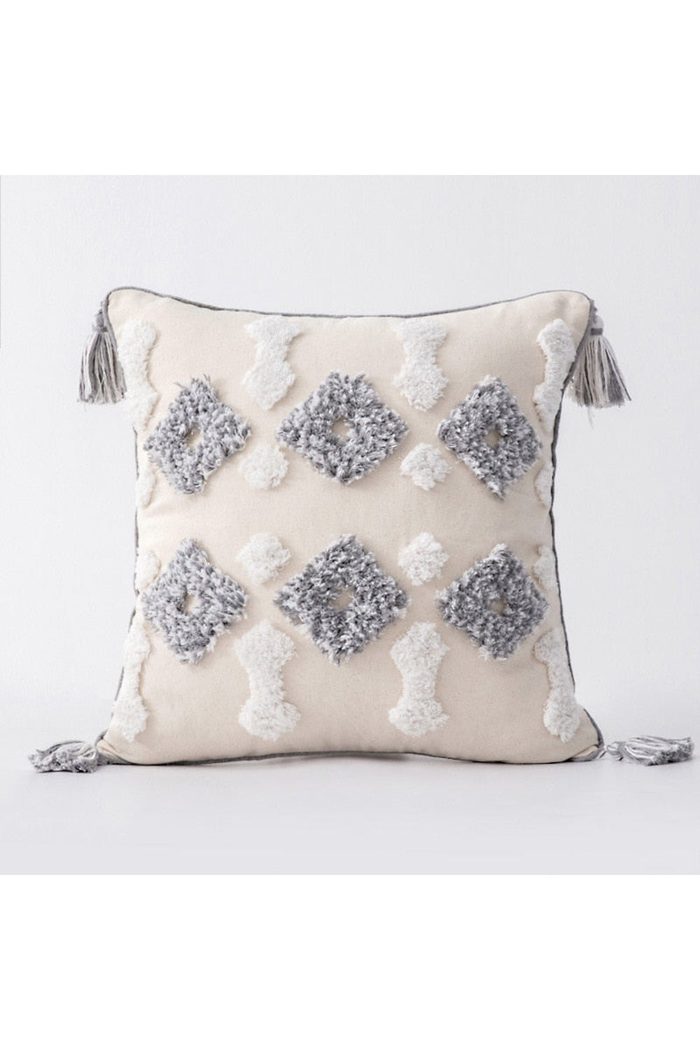 Rynx | tufted cushion cover