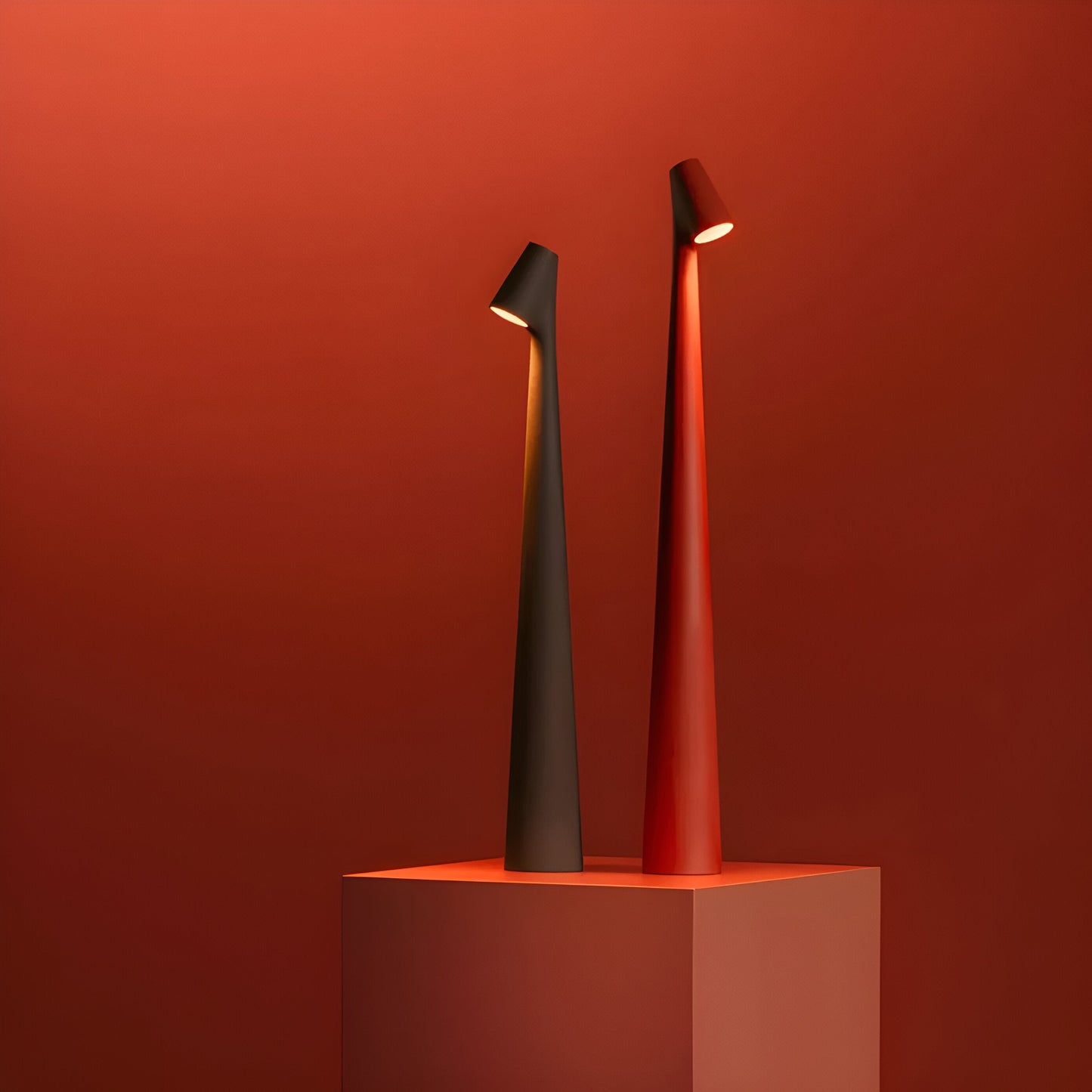 Rynx | Elegant LED Table Lamp - Wireless and Dimmable