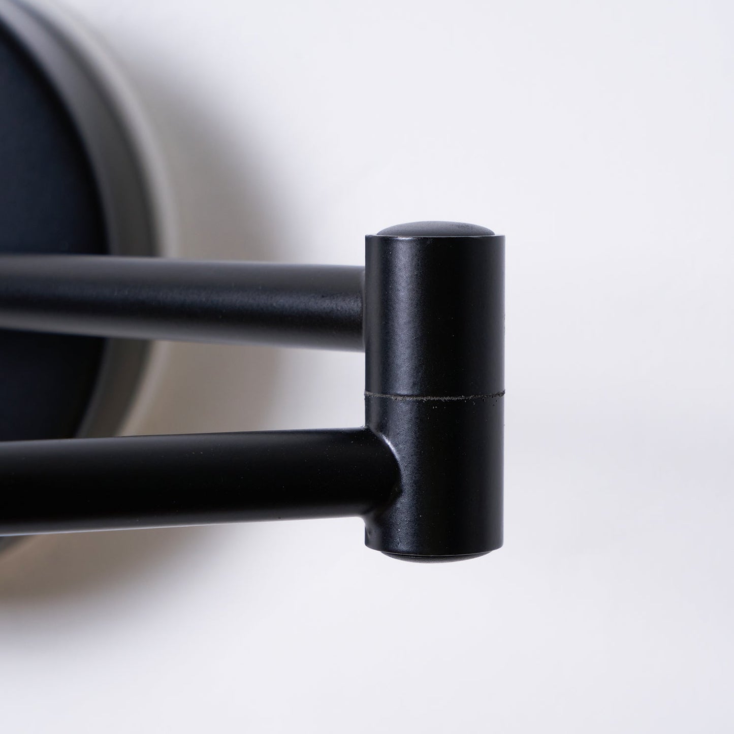 Rynx | Karlin Wall Light