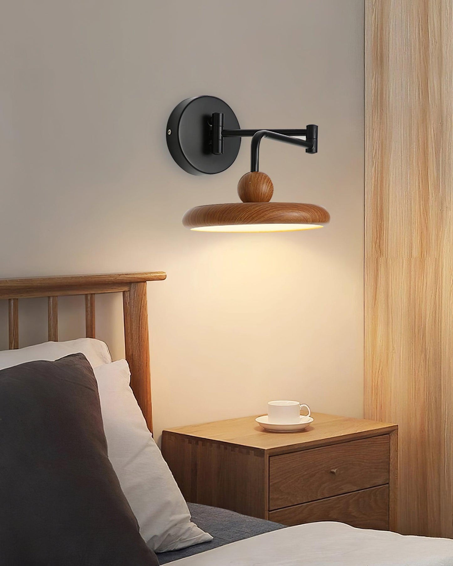 Rynx | Karlin Wall Light