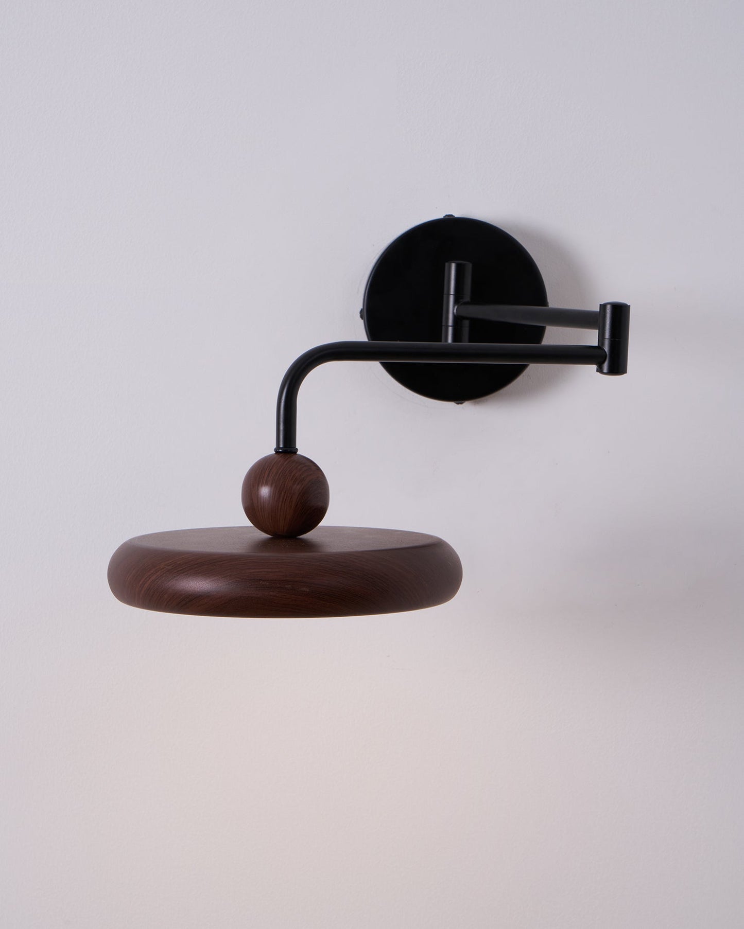 Rynx | Karlin Wall Light