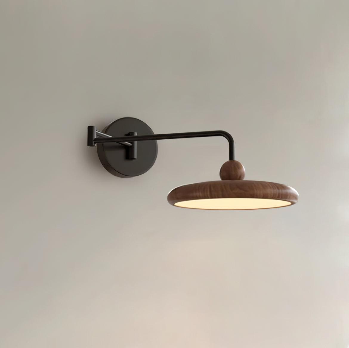 Rynx | Karlin Wall Light