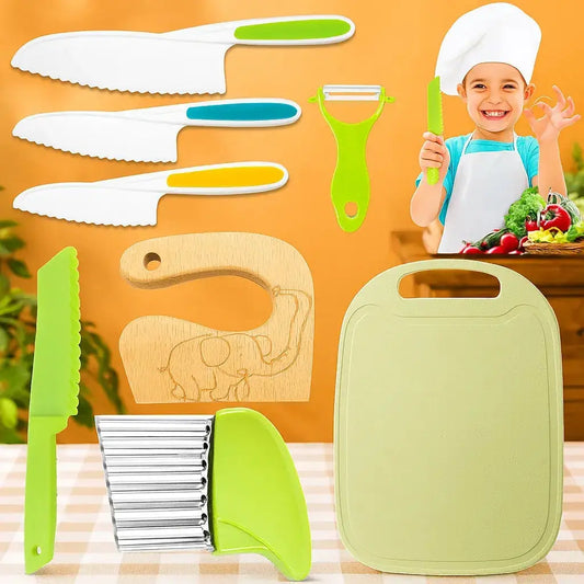 Rynx | Child-friendly kitchen set with knife, peeler & board