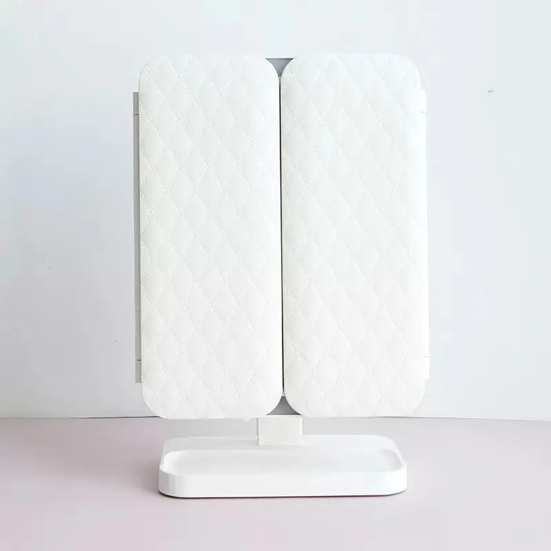 Rynx | LED-Makeup mirror with adjustable lighting and magnification