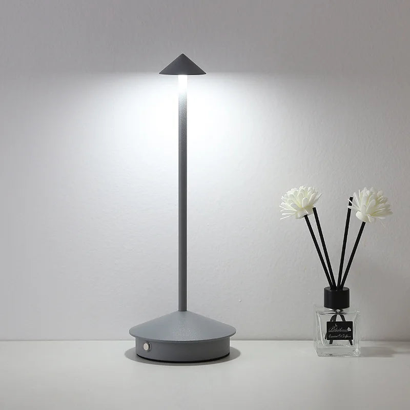 Rynx | LuxeLight - Modern Table Lamp with Touch Sensor