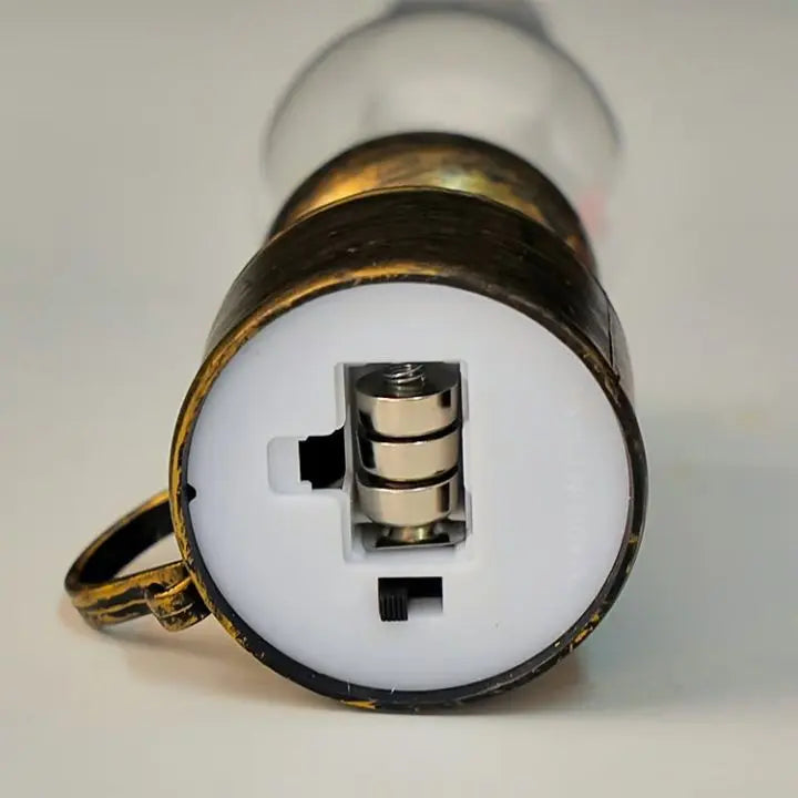 Rynx | LED Vintage Oil Lamp – Elegant Electronic Swing Candle