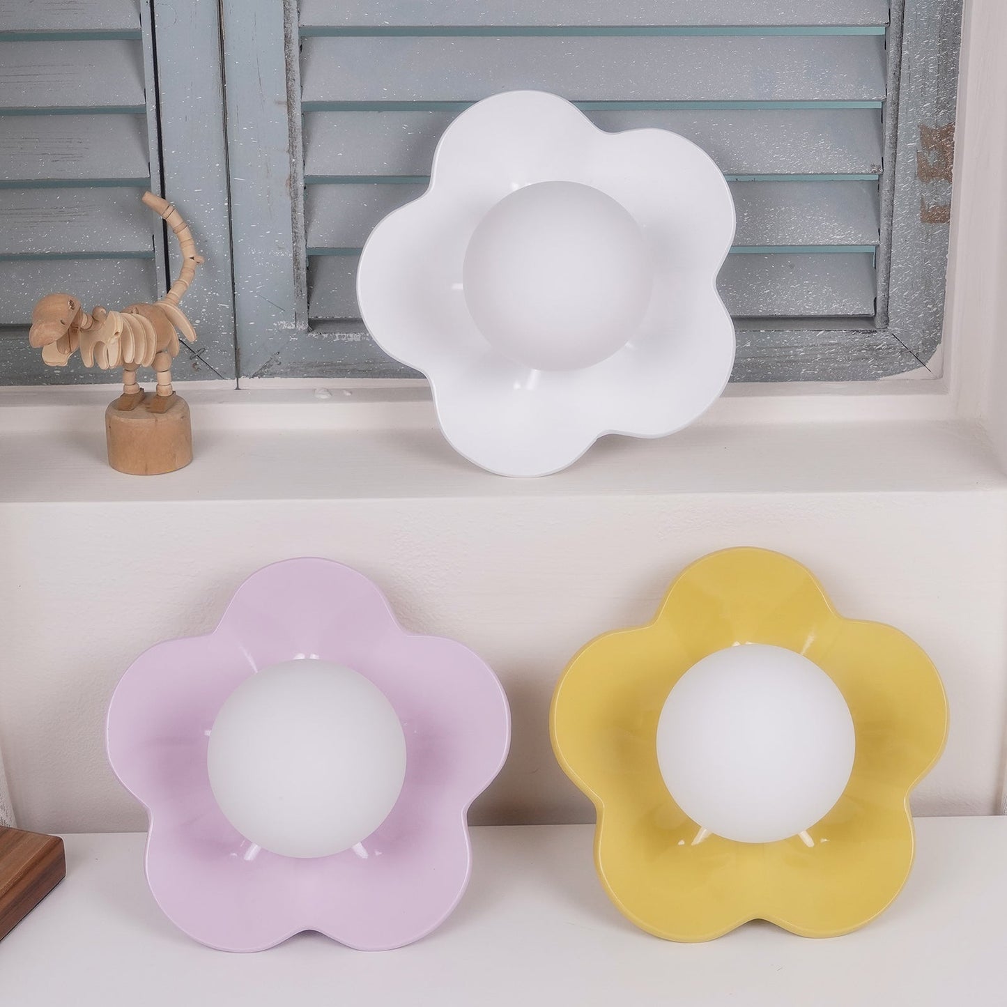 Rynx | La Fleur Plug In Wall Lamp