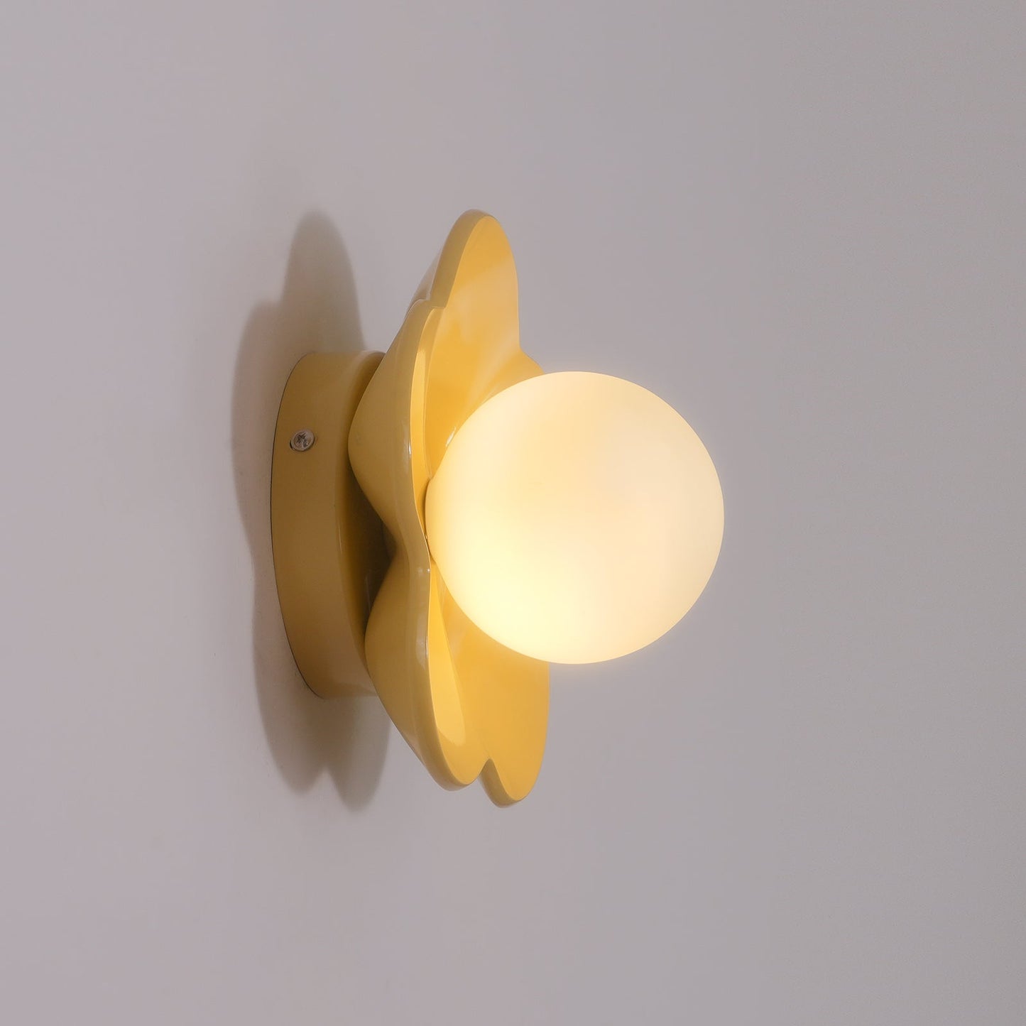 Rynx | La Fleur Plug In Wall Lamp