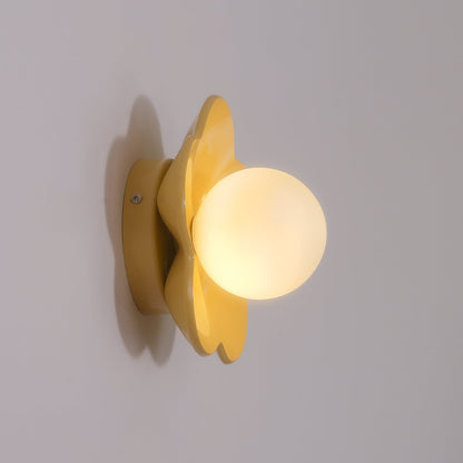 Rynx | La Fleur Plug In Wall Lamp