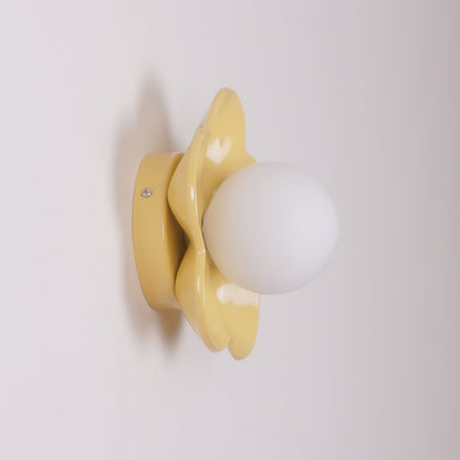 Rynx | La Fleur Plug In Wall Lamp