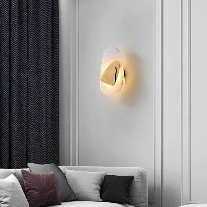 Rynx | LumaCraft Modern LED Wall Light - elegant glass design
