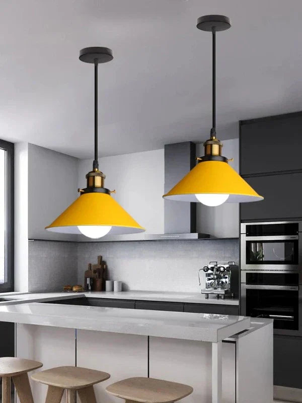 Rynx | Industrial Elegance - LED Horn Pendant lamp